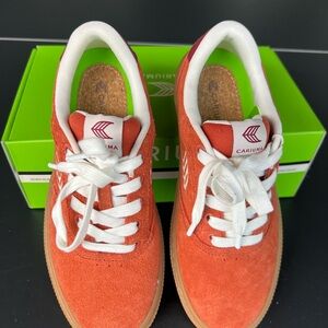 Cariuma - Naioca Shoes